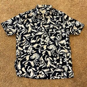 Weatherproof Vintage Mens Blue Tropical Leaf Print Short Sleeve Button-Up Shirt.